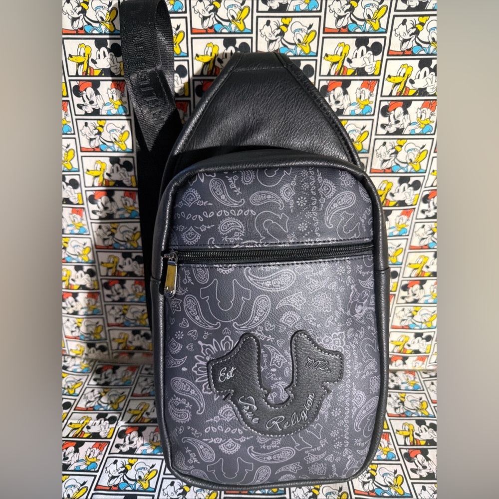 True Religion Earp Bag Grey Black Monogram Logo Crossbody NWT